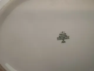 Sopera de porcelana alemana dorada bavaria