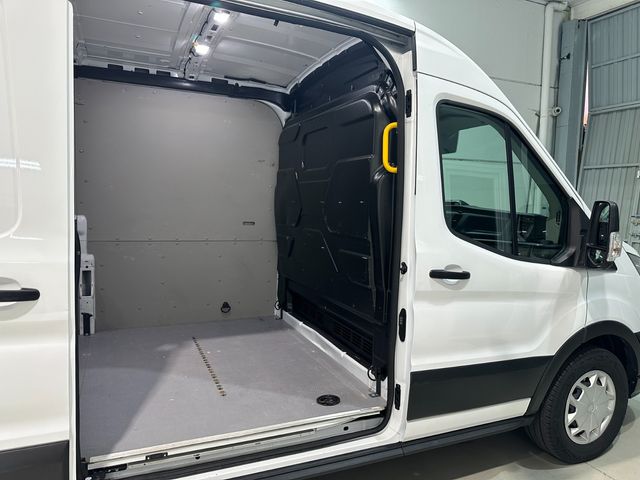 Ford Transit 350 96kW L3H2 Van Trend FWD