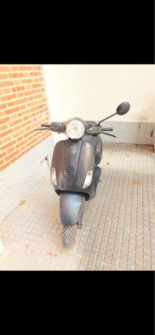 Piaggio Vespa 49 C.C. Negra