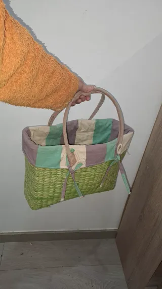 Bolso cesta mimbre verde como nuevo