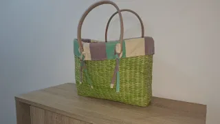 Bolso cesta mimbre verde como nuevo