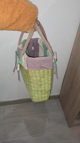Bolso cesta mimbre verde como nuevo