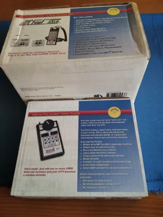 Central Digital Digitrax DCS 100  + UT4 + DT400