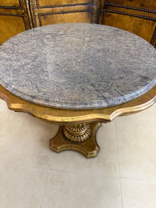 Mesa antigua madera tallada y mármol