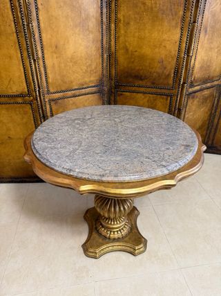 Mesa antigua madera tallada y mármol