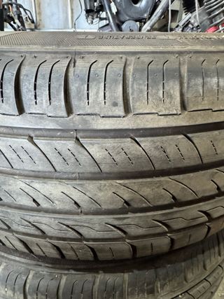 Neumáticos 215/55/R16