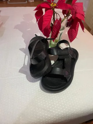 Sandalias negras talla 37