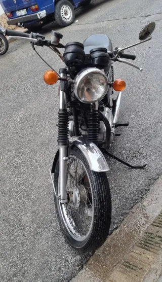 Triumph Bonneville 750cc Clásica