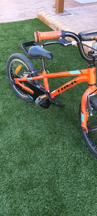 Bicicleta Trek Precaliber 16 Naranja de segunda mano por 120 EUR