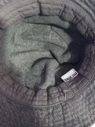 Sombrero de invierno 3 euros