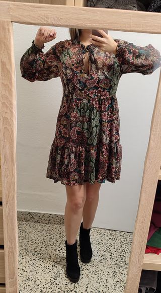 Vestido Stradivarius – Talla M