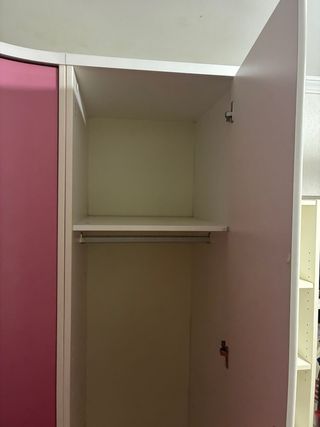 Armario rinconera juvenil rosa y blanco