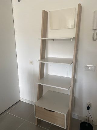 Estantería escalera con cajón – estilo nórdico