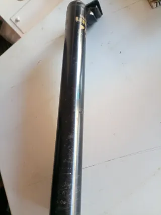 Tija Kalloy letras doradas 31.8mm x 300mm