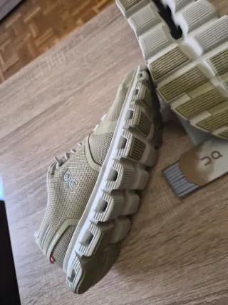 Zapatillas ON Cloud 5 Unisex Beige