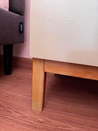 x2 Mesitas de noche de madera Ikea