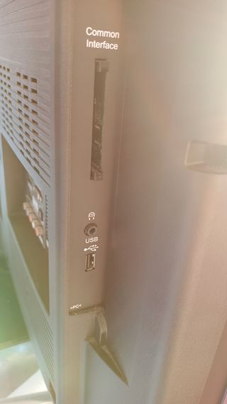 TV Panasonic TX-L32C5E 32 LCD