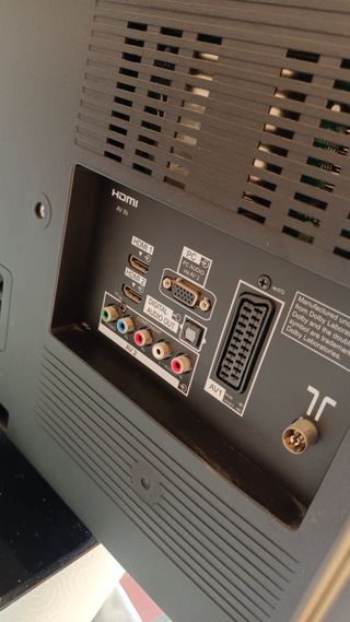 TV Panasonic TX-L32C5E 32 LCD