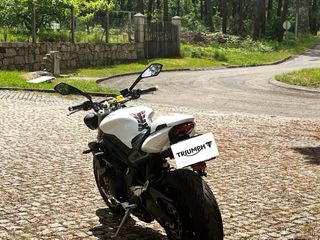 Triumph Street Triple 675 A2 muy cuidada