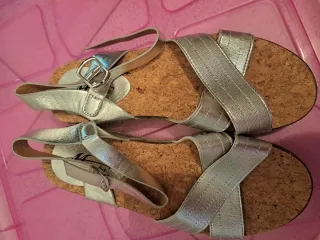 Sandalias plateadas mujer