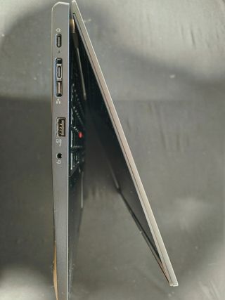 Portátil Lenovo Thinkpad L13 se regala cargador