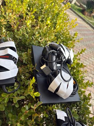 Playstation 2 Slim Nera + 2 Joypad