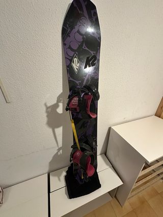 Tabla Snowboard K2 con fijaciones Burton
