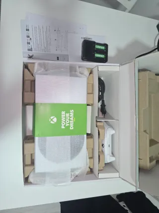 Xbox Series S Blanca+Batería+kontrol Freek