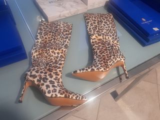 Stivali con stampa leopardata