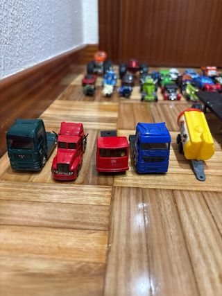 Lote de coches de juguete