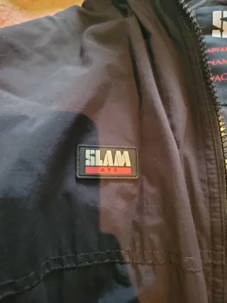 Abrigo SLAM Talla L Negro