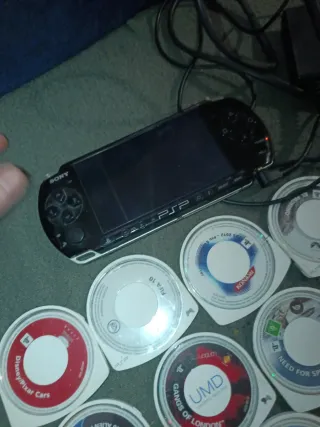 Sony PSP Negra + 9 Juegos