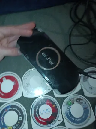 Sony PSP Negra + 9 Juegos