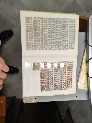 Francobolli riferimento libro 11