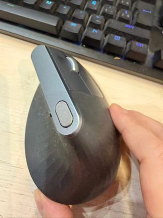 Logitech MX Vertical mas PocketBook InkPad ,fallo