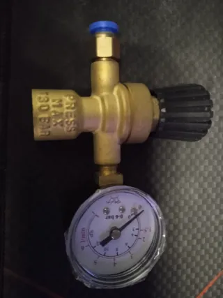 Regulador de gas Draper 130 bar con manómetro