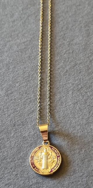 Medalla San Benito Oro Morado