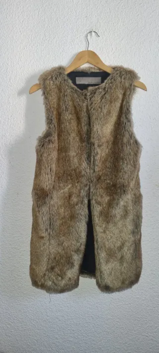Chaleco pelo ZARA BASIC Talla M