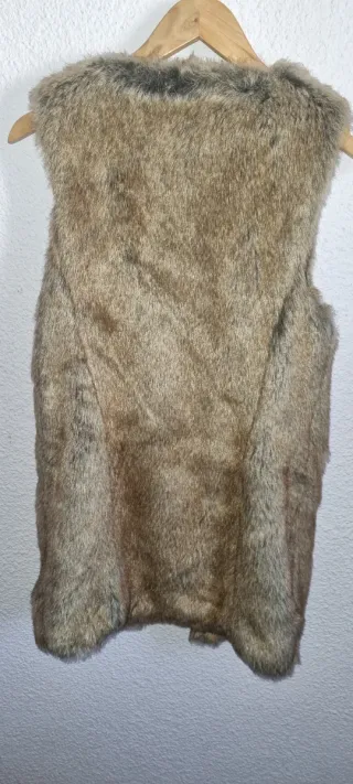 Chaleco pelo ZARA BASIC Talla M