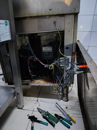 URGENCIA ELECTRICIDAD DE HOGAR E INDUSTRIAL