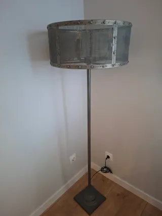 Lámpara de pie diseño industrial 150cm