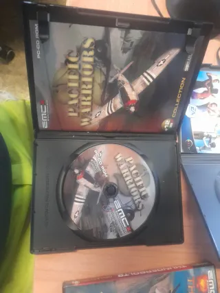 Giochi PC: The Sims, Pacific Warriors, Thunderbolt