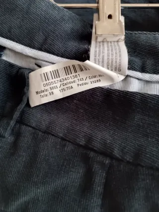 Pantalón Massimo Dutti gris micropana