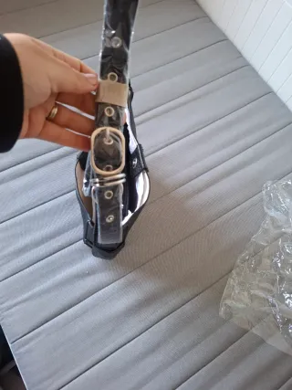 Bolso bandolera ecopiel asa anillas metálicas