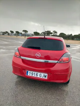 Coche Opel Astra H 2008