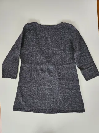 Jersey lana gris con detalles en escote