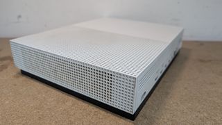 Consola Xbox One S 1TB NO ENCIENDE