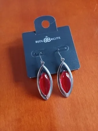 Conjunto de pendientes variados