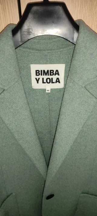 Abrigo Bimba y Lola azul turquesa