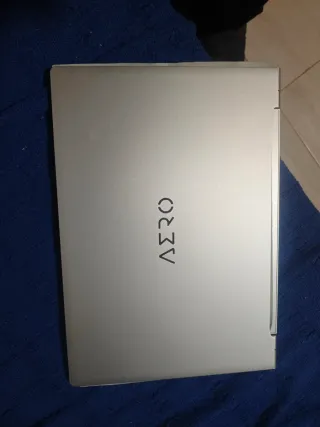 Gigabyte Aero OLED 14